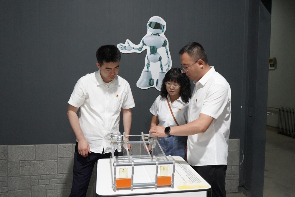 E:\办公\党建\马院二支部\三会一课安排\甘肃畜牧工程学院党建活动\甘肃畜牧工程学院党建活动\DSC04377.JPG